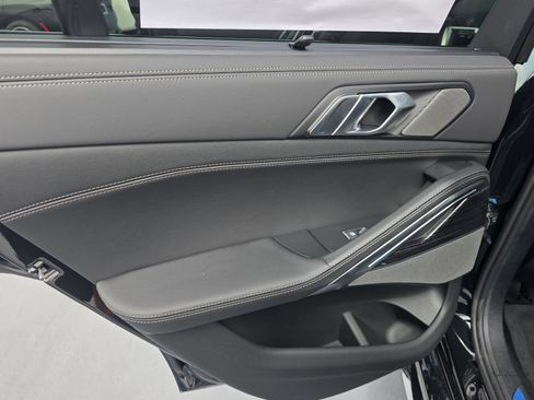 New 2026 BMW X6 M60i w/ Executive Package image 11