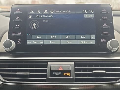 Used 2022 Honda Accord Sport image 13