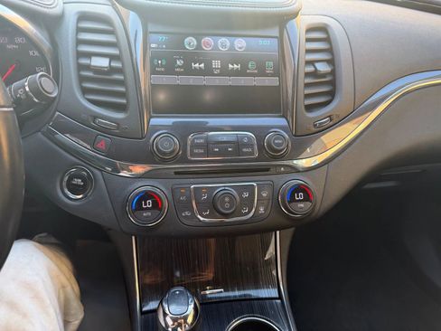 Used 2019 Chevrolet Impala Premier image 16