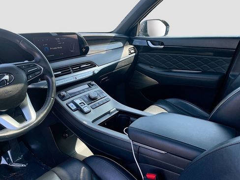 Used 2022 Hyundai Palisade Calligraphy image 25