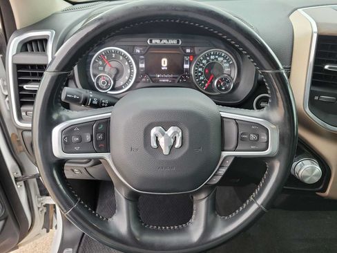 Used 2022 RAM 1500 Laramie AWD/4WD image 19