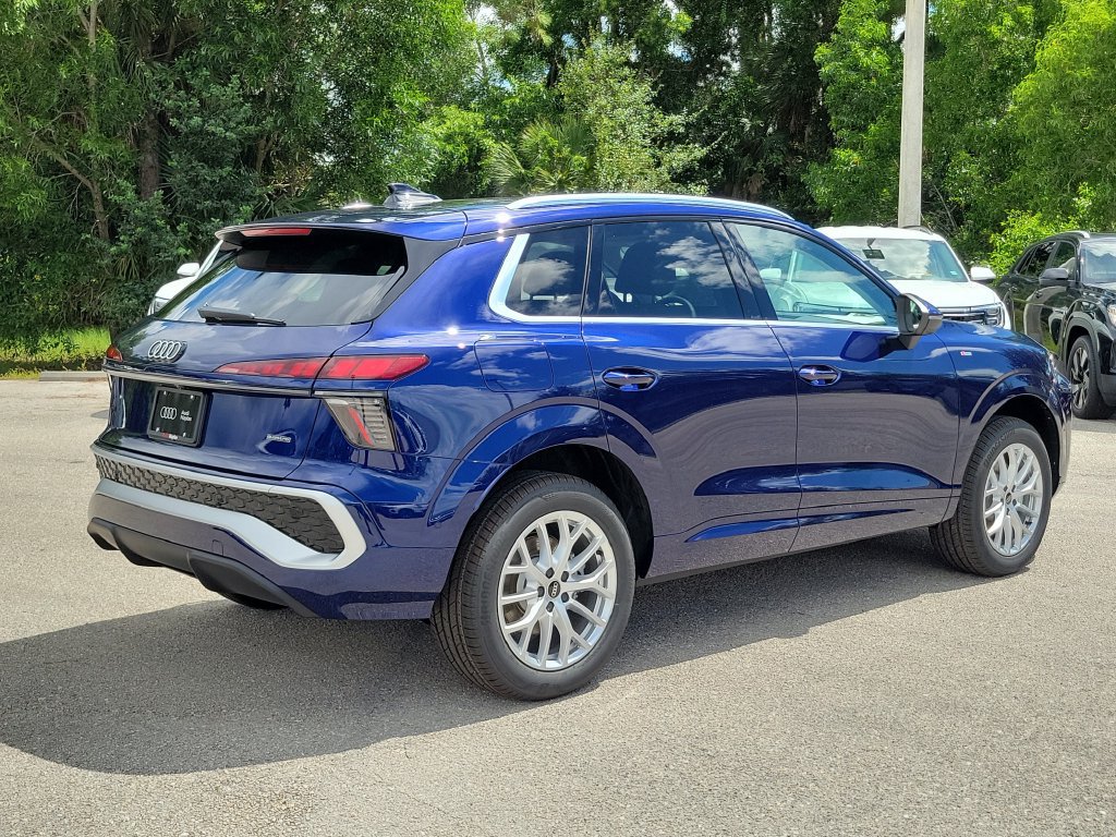 New 2026 Audi Q3 quattro 2.0T AWD/4WD image 5