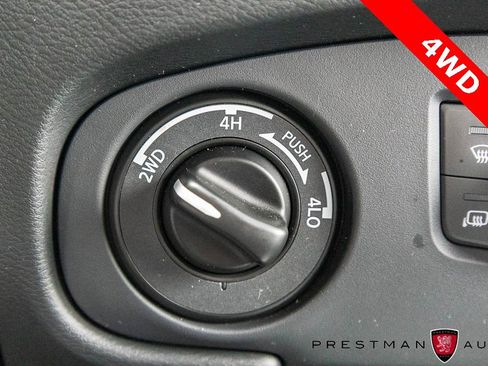 Used 2024 Nissan Frontier SL w/ Technology Package image 14