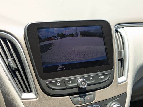 Used 2020 Chevrolet Malibu LS FWD image 25