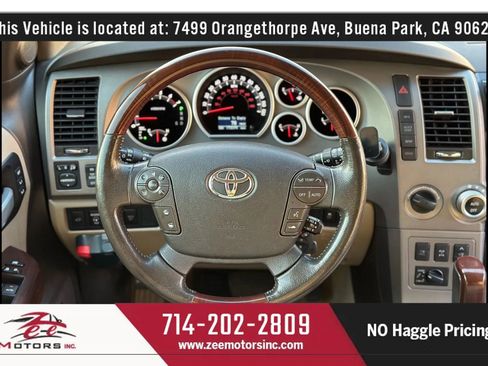Used 2011 Toyota Sequoia Platinum image 18