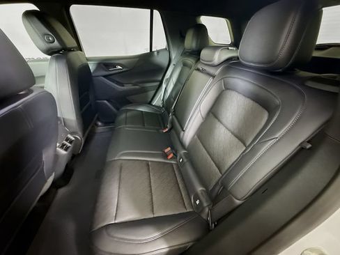 New 2026 Chevrolet Equinox LT w/ Convenience Package II AWD/4WD image 25