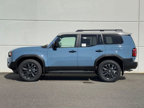 New 2026 Toyota Land Cruiser AWD/4WD image 4