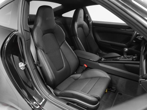 Certified 2024 Porsche 911 Carrera T RWD image 26