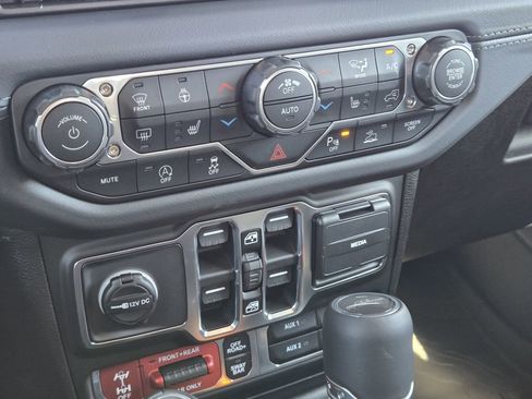 New 2026 Jeep Gladiator Rubicon image 11