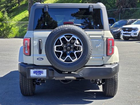New 2026 Ford Bronco Outer Banks AWD/4WD image 15