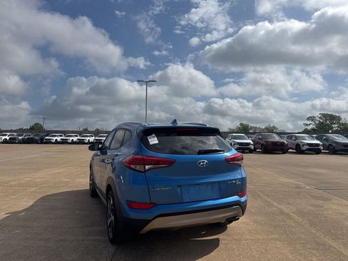 Used 2016 Hyundai Tucson Limited image 18