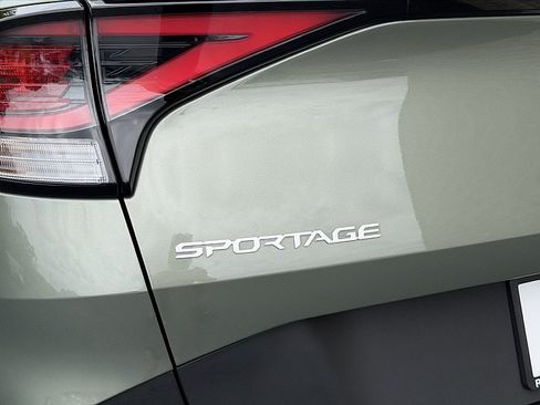 Used 2024 Kia Sportage X-Line w/ X-Line Premium Package AWD/4WD image 30
