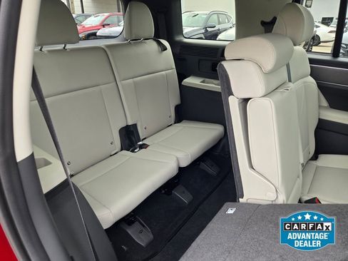 Certified 2025 Hyundai Santa Fe SEL AWD/4WD image 12
