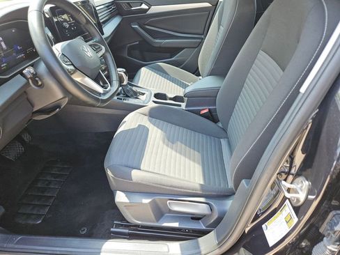 Used 2025 Volkswagen Jetta S FWD image 11