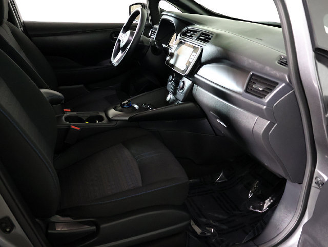 Used 2025 Nissan Leaf S FWD image 30