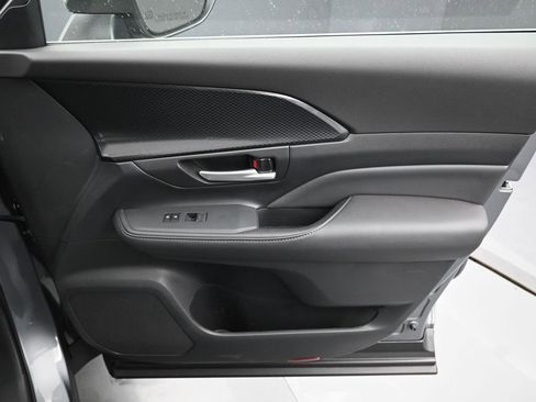 Certified 2026 Toyota Grand Highlander AWD Hybrid image 40