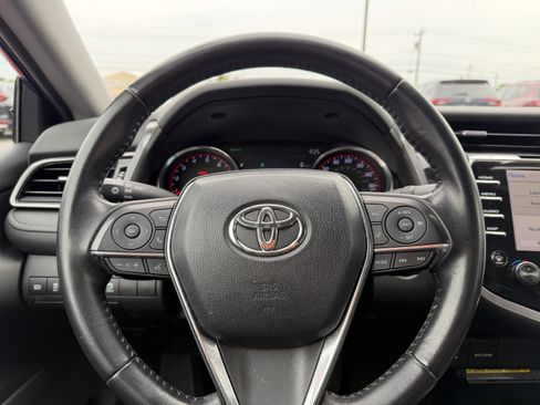 Certified 2019 Toyota Camry XSE FWD image 13