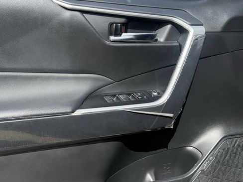 Used 2022 Toyota RAV4 XLE Premium FWD image 26