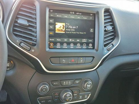 Certified 2021 Jeep Cherokee Latitude Lux w/ Comfort/Convenience Group image 27