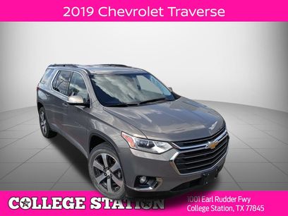 Used 2019 Chevrolet Traverse LT w/ LT Premium Package