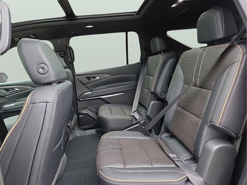 New 2026 Chevrolet Traverse High Country FWD image 11