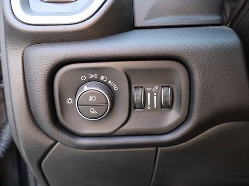 Used 2025 RAM 2500 Laramie image 16