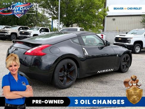 Used 2012 Nissan 370Z Touring w/ Aerodynamics Pkg RWD image 6