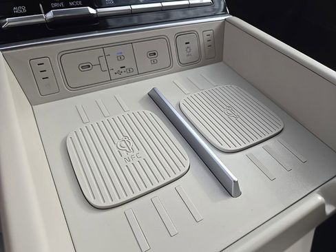 Used 2025 Hyundai Santa Fe Calligraphy image 20