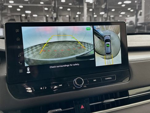 Used 2025 Mitsubishi Outlander SE image 23