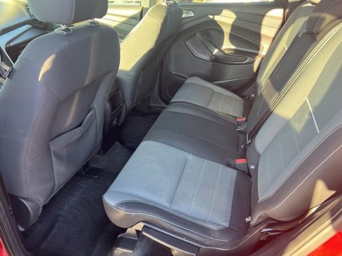 Used 2014 Ford Escape SE image 25