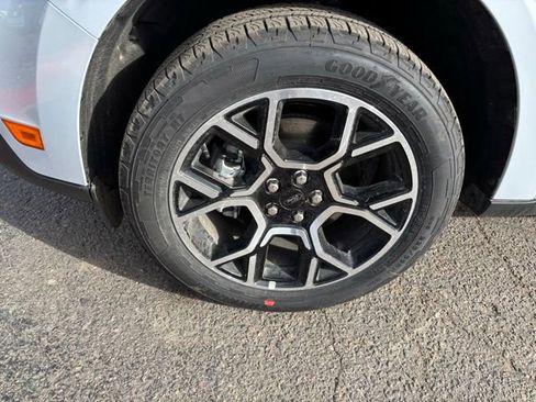 New 2026 Ford Maverick Lariat image 10