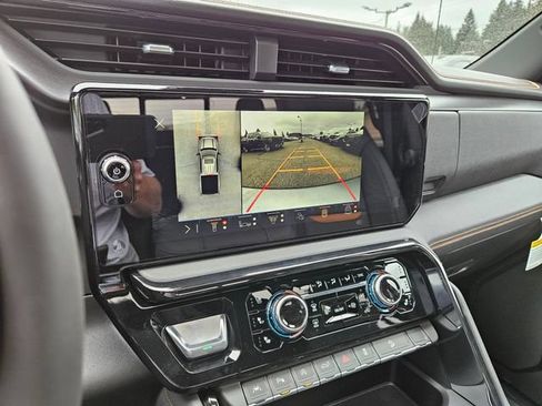 New 2026 GMC Sierra 1500 AT4 w/ AT4 Premium Package AWD/4WD image 31
