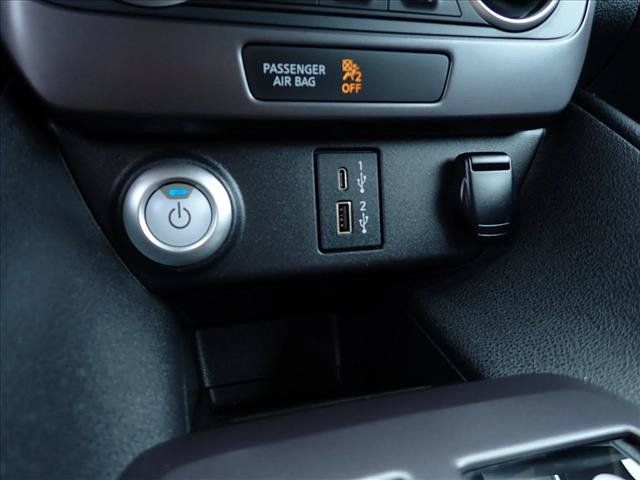 Used 2025 Nissan Leaf S FWD image 18