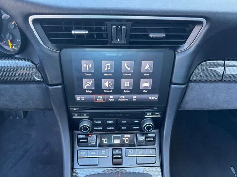 Used 2018 Porsche 911 GT3 RWD image 24