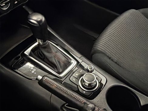 Used 2015 MAZDA MAZDA3 i Touring image 24