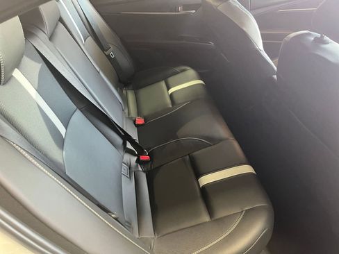 Used 2025 Toyota Camry SE image 38