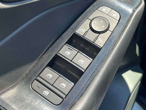 Certified 2025 Nissan Rogue S AWD/4WD image 19