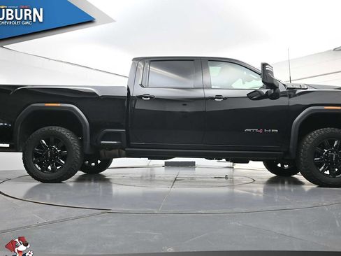 Used 2024 GMC Sierra 2500 AT4 w/ AT4 Premium Plus Package AWD/4WD image 27