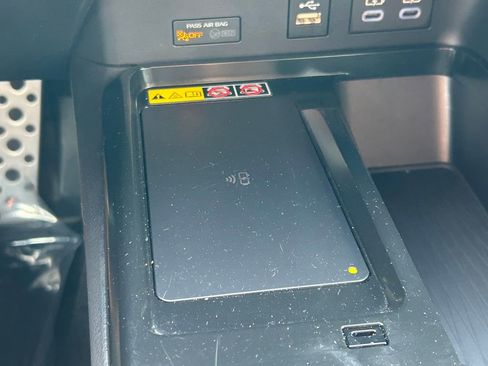 Certified 2025 Toyota Camry SE image 29