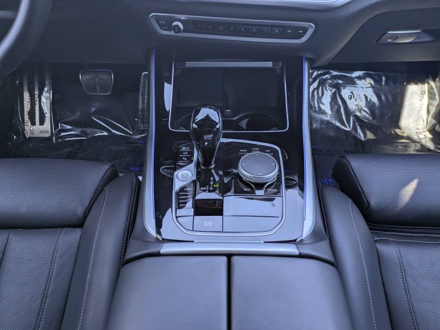 Used 2022 BMW X5 M50i w/ Premium Package AWD/4WD image 38