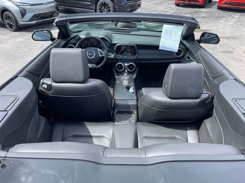 Used 2018 Chevrolet Camaro SS RWD image 6