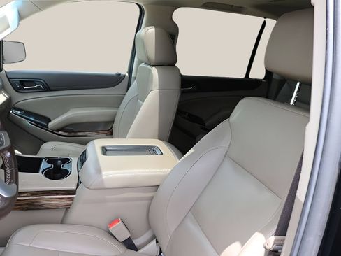 Used 2019 GMC Yukon XL SLT w/ Open Road Package AWD/4WD image 13