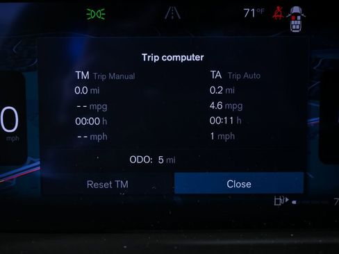 New 2026 Volvo XC90 B6 Plus w/ Protection Package Premier image 12