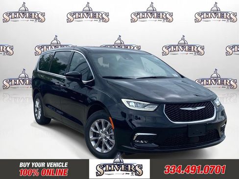 New 2026 Chrysler Pacifica Select AWD/4WD image 1