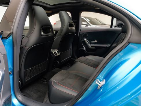 Used 2025 Mercedes-Benz CLA 250 w/ AMG Night Package image 38