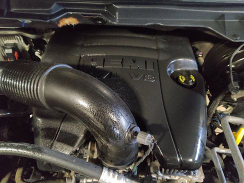 Used 2018 RAM 1500 Express w/ Express Value Package image 30