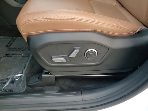 Certified 2025 Hyundai Santa Fe Limited image 14