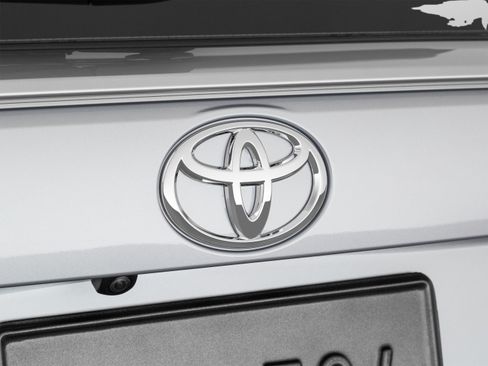 Used 2020 Toyota RAV4 Limited FWD image 51