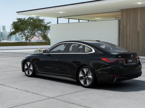 New 2026 BMW i4 xDrive40i AWD/4WD image 2