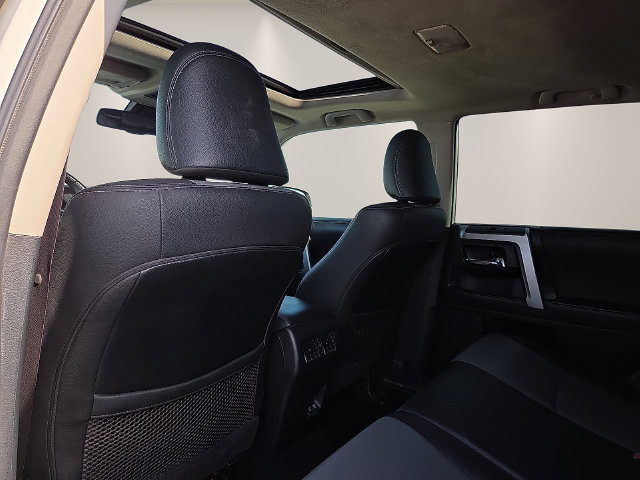 Used 2022 Toyota 4Runner SR5 Premium w/ Moonroof Package AWD/4WD image 12